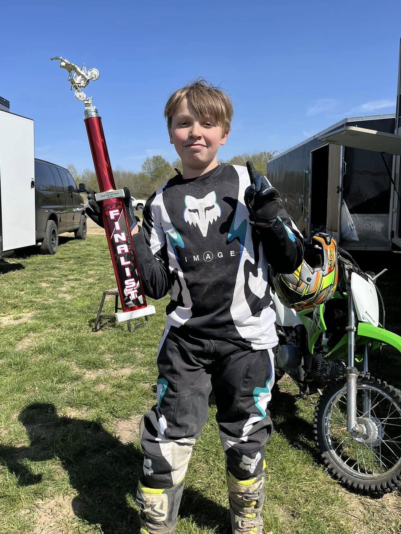Max Miller w trophy