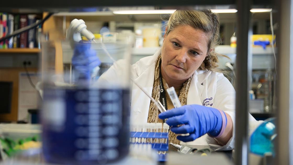 Andrea Braundmeier in lab