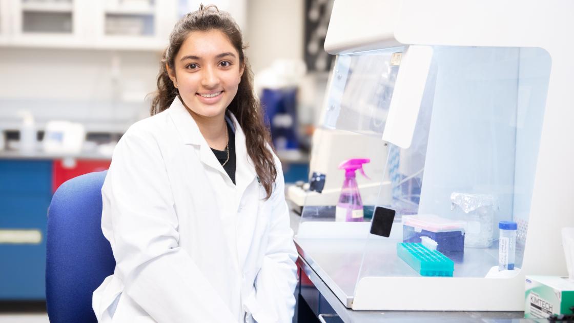 Anjali Patel in lab
