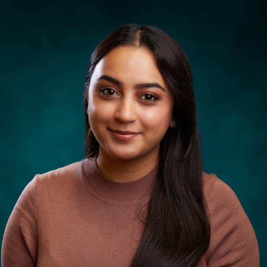Minahil Roshan, MD