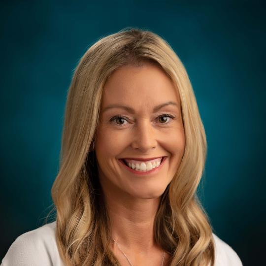 Loralee Donnelly, FNP-BC