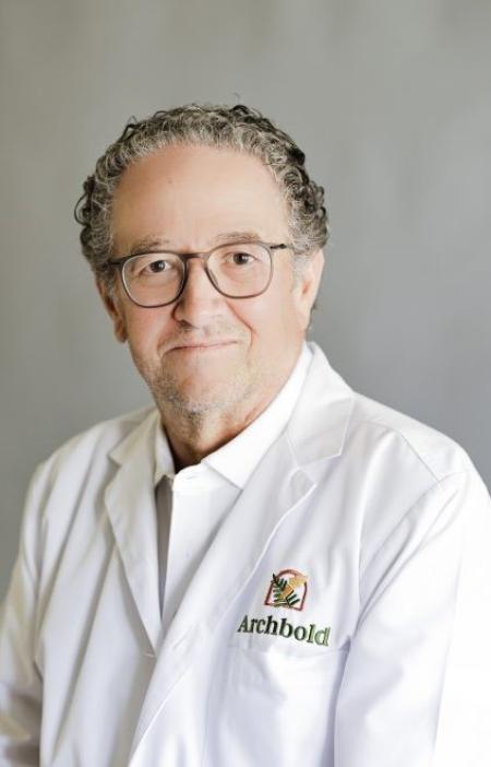 Brian Russell, MD '80